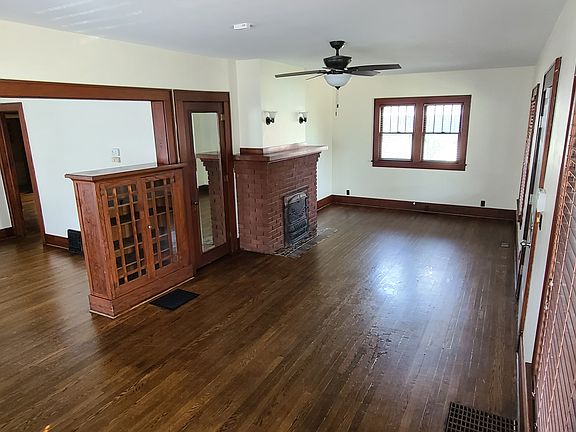 5th image of 935 E Fort Wayne St #A