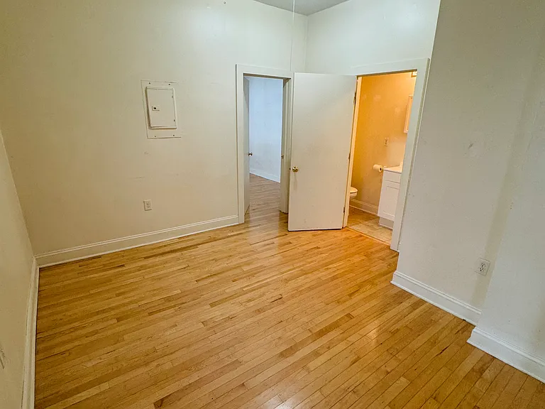 15 Johnson St #A — Photo 11