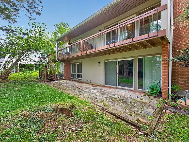 9404 Woodington Dr — Photo 49