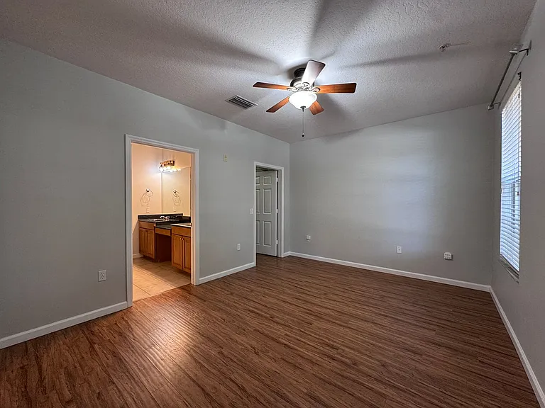 4249 Corrine Dr #104 — Photo 26