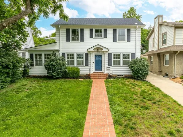 1426 W 50th Ter, Kansas City, MO 64112