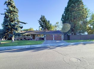 1020 Maplewood Dr, Reno, NV 89509