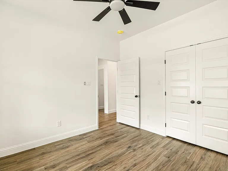 5714 Barkridge Dr — Photo 6