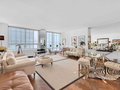 15 W 53rd St #15E, New York, NY, 10019