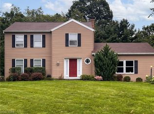 411 Misty Ln, Akron, OH 44321