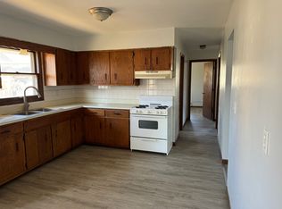 709 Wood Ave #1, Machesney Park, IL 61115