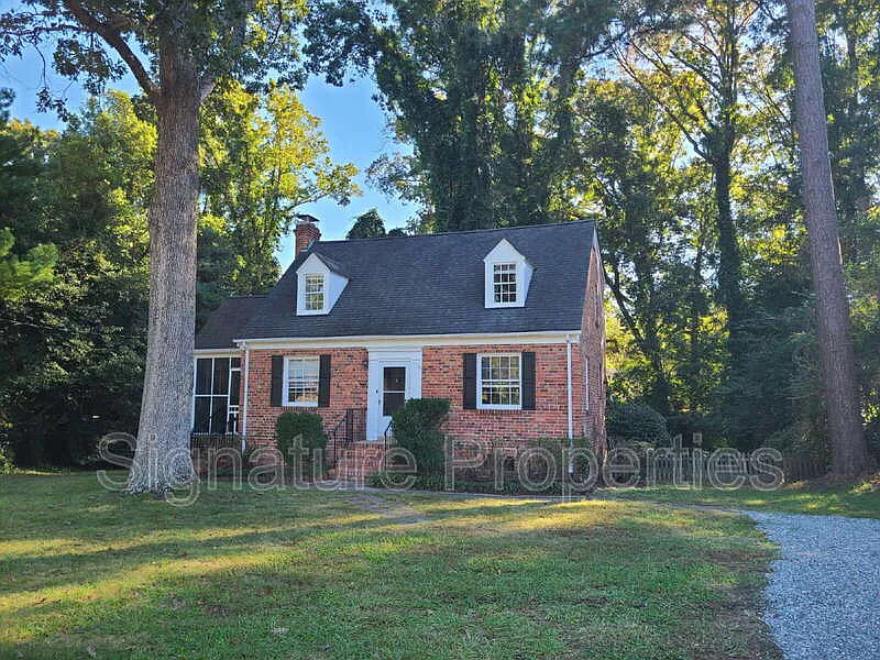 2 bed, 1.5 bath, 1770 sqft, $2,400 — Photo 1