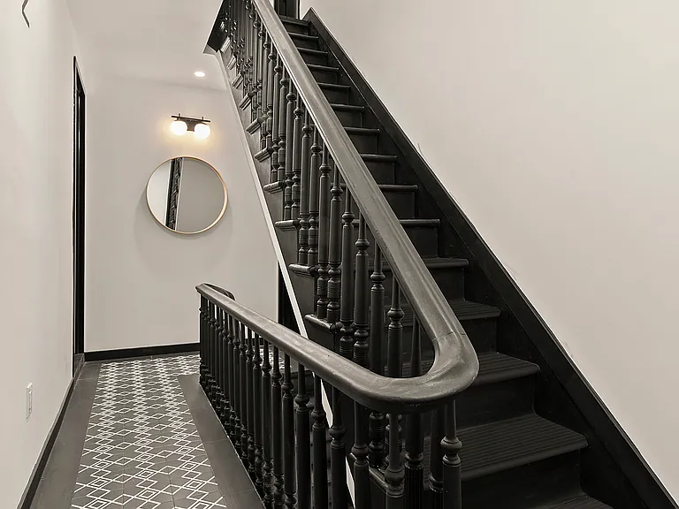 724 Metropolitan Ave #3L — Photo 7