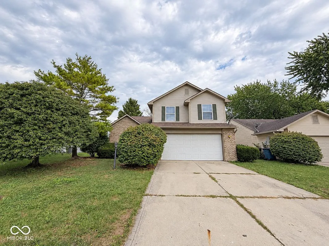 3 bed, 3.0 bath, 1694 sqft, $2,400 — Photo 2