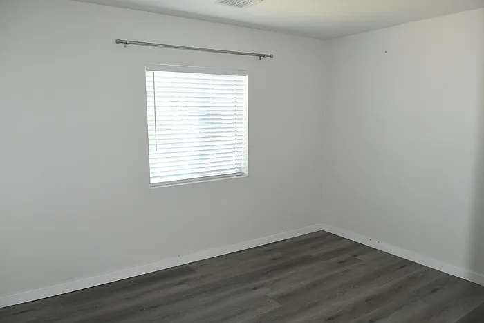 1339 E Glenrosa Ave — Photo 11