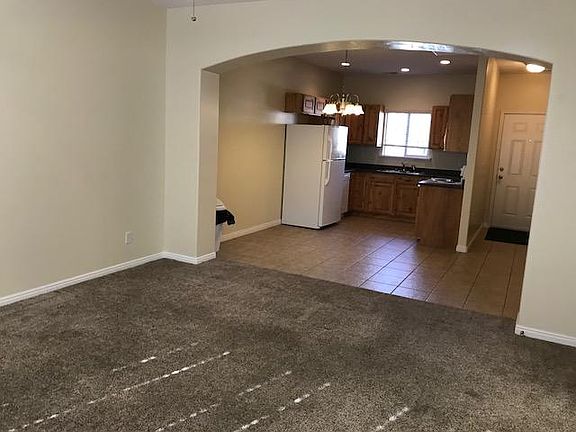 3rd image of 2333 W Adelaide Dr