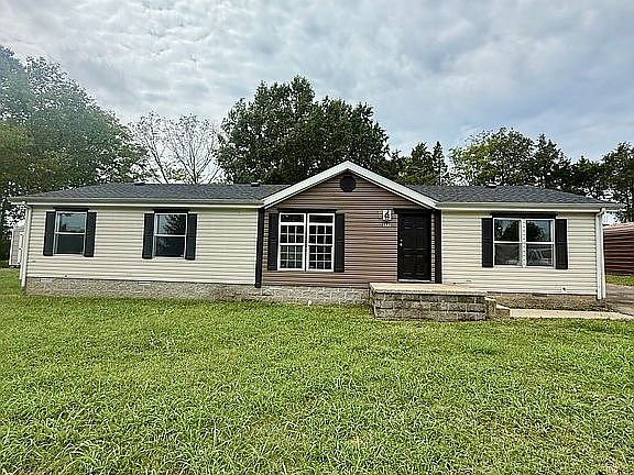 2nd image of 1575 Walden Rd