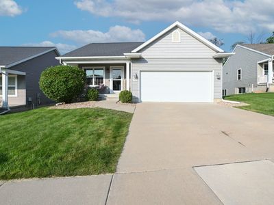 2065 Rosewood Dr NW, Cedar Rapids, IA, 52405