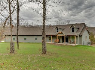 5726 Historic Valley Dr, Hillsboro, MO 63050
