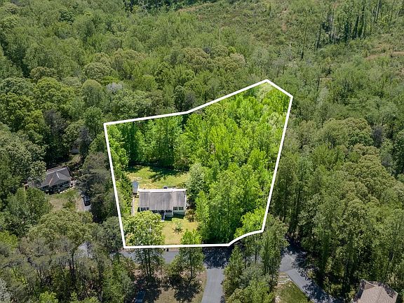 3rd image of 7386 Monroe Dr
