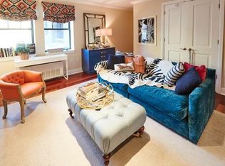 220 S 17th St #1807, Philadelphia, PA 19103