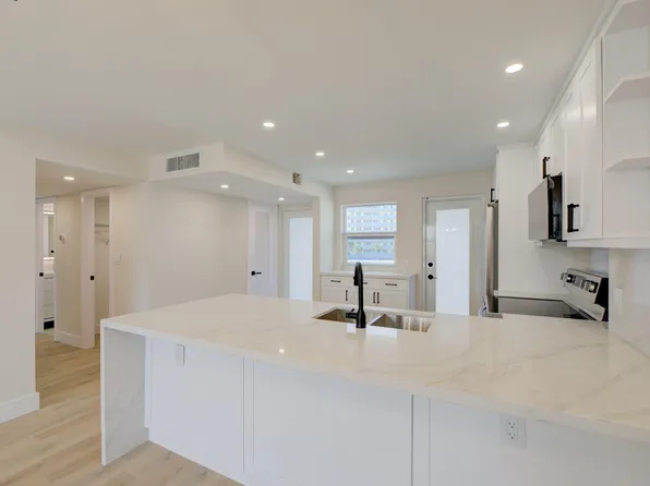 201 N Ocean Boulevard #207, Pompano Beach, FL 33062