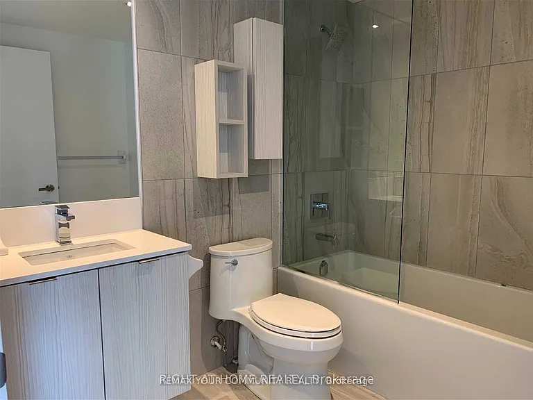 195 Redpath Ave #2407 — Photo 17