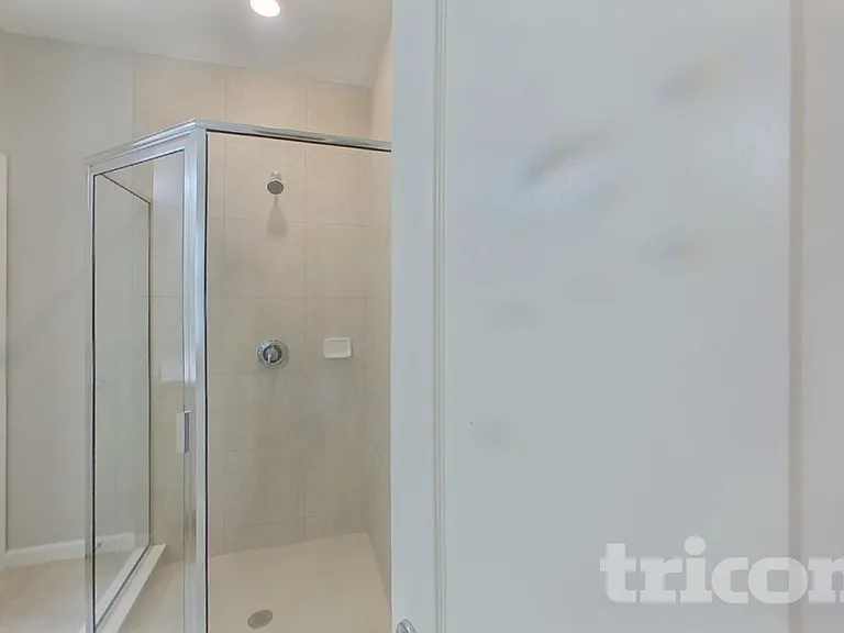 10328 Pavnes Creek Dr — Photo 9
