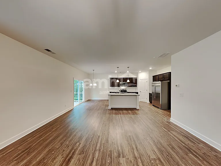 5035 Hudson Valley Dr — Photo 7