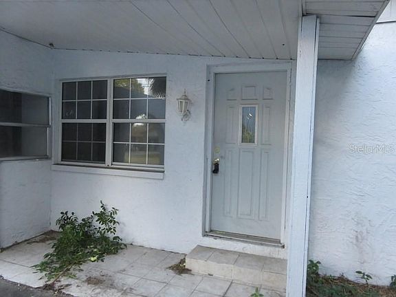 3rd image of 2767 Belle Haven Dr