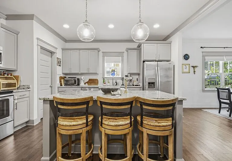 622B Annex Ave — Photo 11