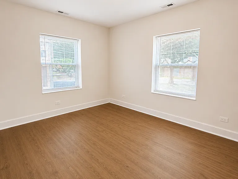 7418 N Ashland Blvd #2 — Photo 13