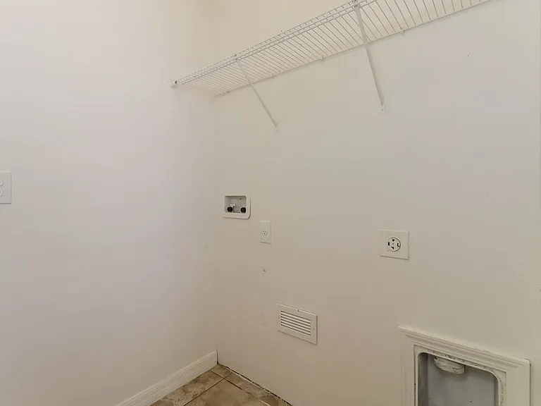 11622 Lake Blvd — Photo 10