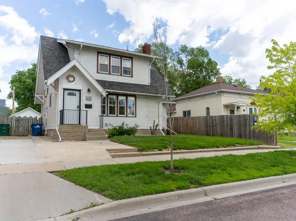 618 W 2nd Ave, Mitchell, SD 57301