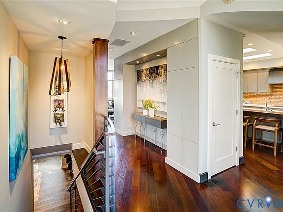 4th image of 4902 Riverside Dr