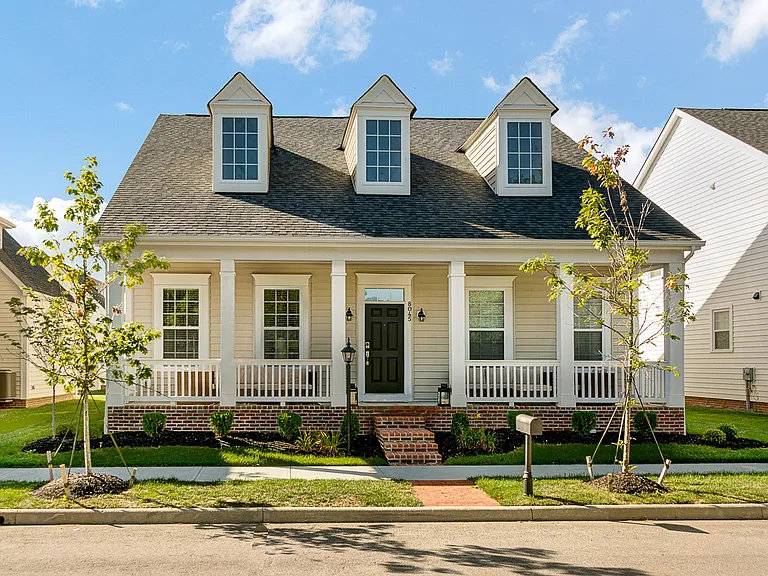 8045 Butterworth Green Dr — Photo 1