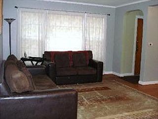4th image of 1542 Kemman Ave