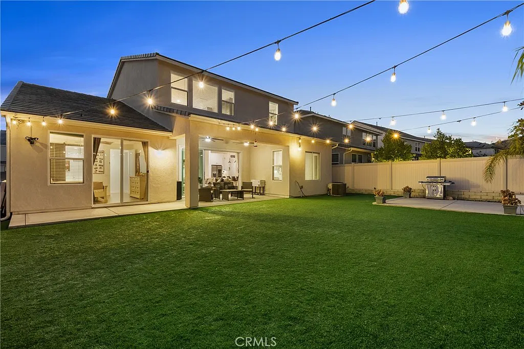 5 bed, 2932 sqft, $6,500 — Photo 2