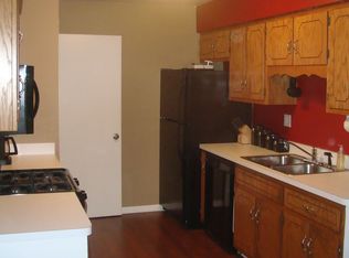 1006 Schoolgate Rd, New Lenox, IL 60451