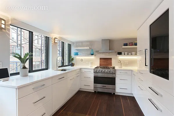 Sold by Corcoran | media 3