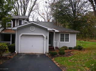 232 Amber Ln, East Stroudsburg, PA 18301
