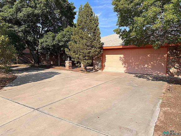 3rd image of 2901 N Kentucky Ave