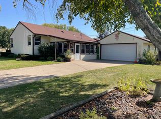 601 S Buchanan St, Prairie Du Chien, WI 53821