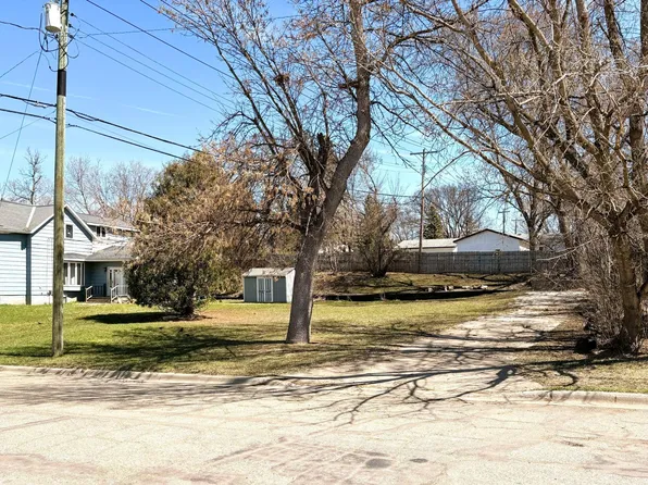 513 S Concord St, Fergus Falls, MN 56537