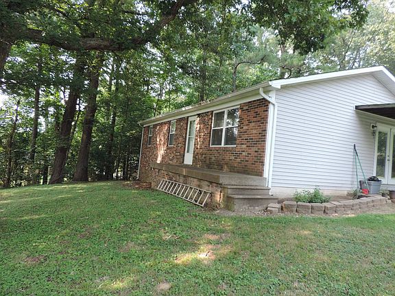 4th image of 100 Cedar Hill Ln