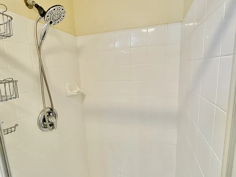 629 Traction Ave #413 — Photo 8