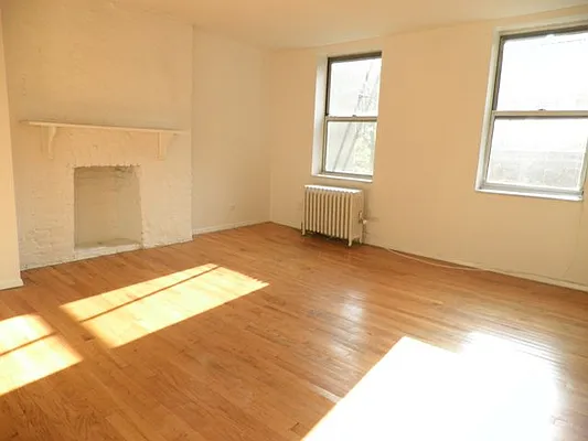 Rented by John O'Kelly Real Estate | media 6