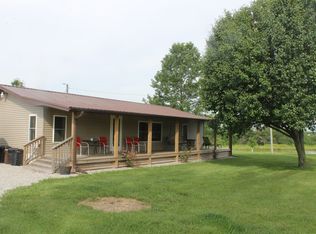 8220 NE Hicks Rd, Hamilton, MO 64644