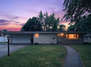 628 High Ter, Dekalb, IL 60115