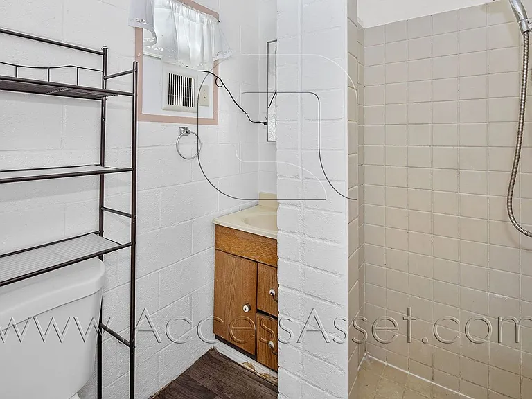 675 American Ave #2 — Photo 8