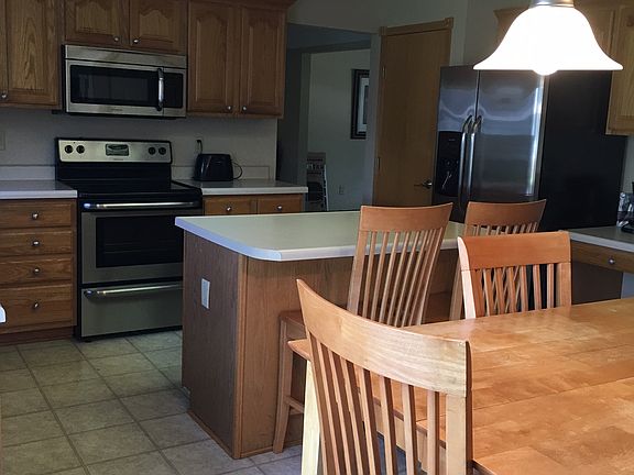 4th image of 305 Plumwood Ct SW