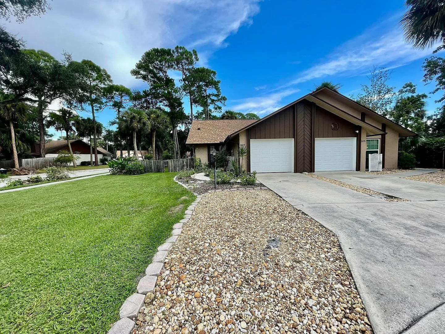 2- Bedroom Corner Villa style home available in Port Orange — Photo 1