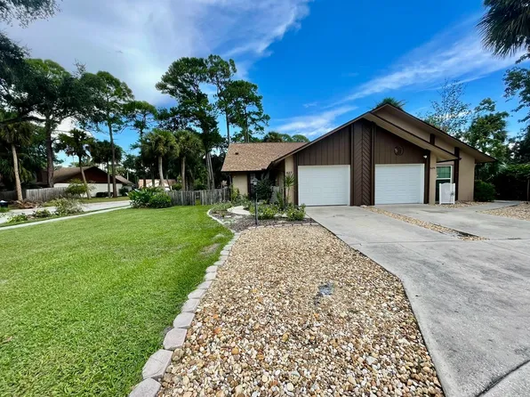 827 Long Meadow Ct, Port Orange, FL 32127