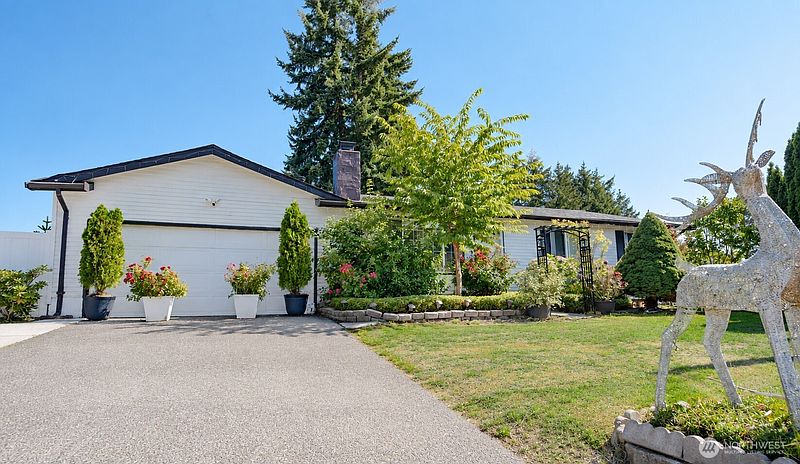 3rd image of 25438 116th Avenue SE