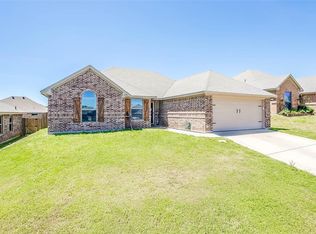 1013 Inverness Dr, Weatherford, TX 76086